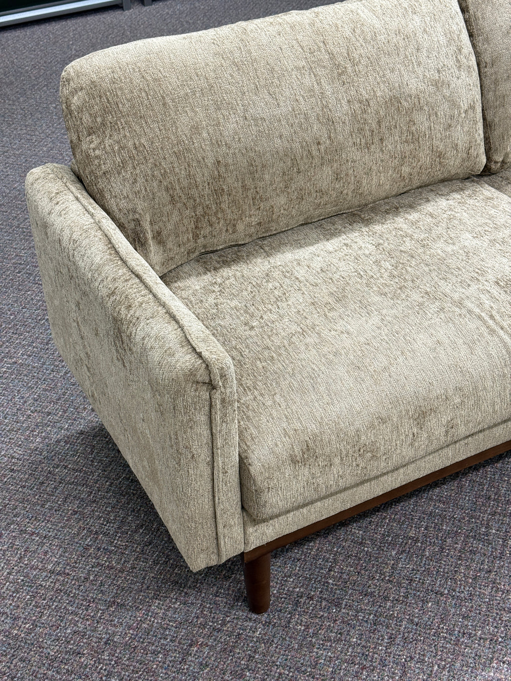 Modern Chenille Loveseat Sofa | Mid-Century Wood Legs | New Open Box