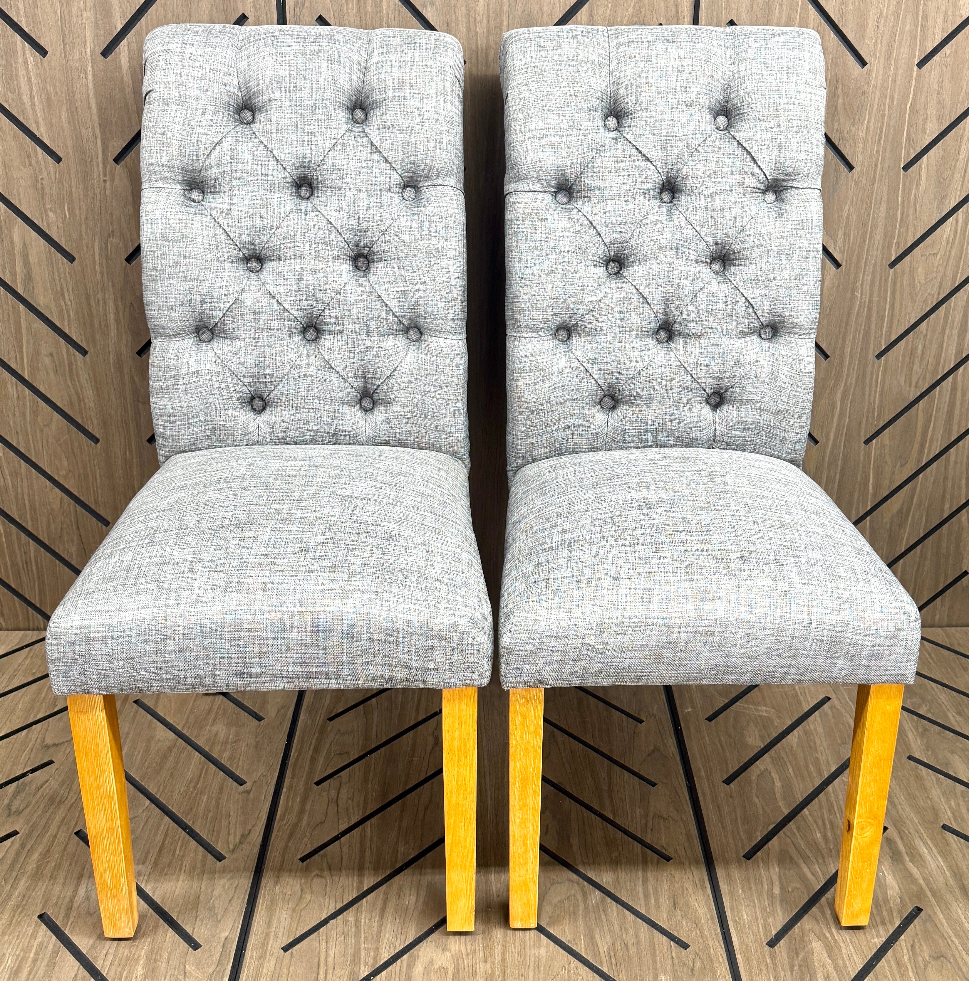 Steve Silver Hartford Tufted Dining Chairs Set of 2